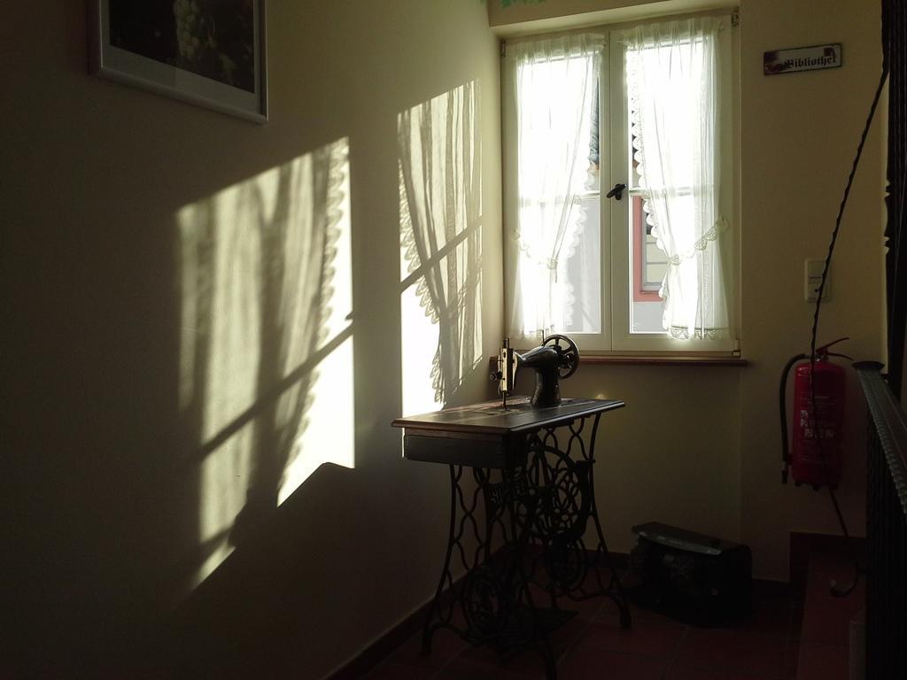 Weinhaus Kurtrierer Hof Ξενοδοχείο Leiwen Εξωτερικό φωτογραφία